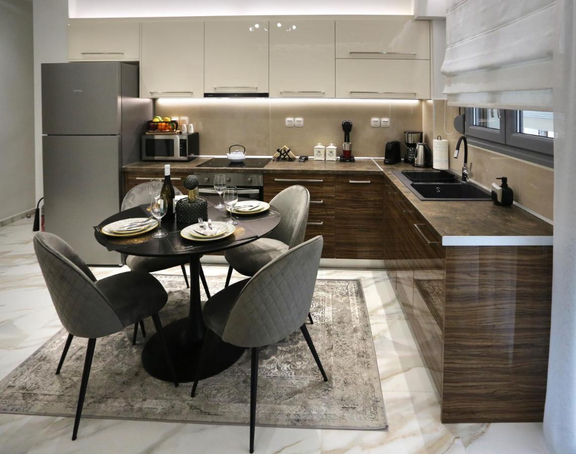 La Larissa Luxury Apartments Trekke Exteriör bild